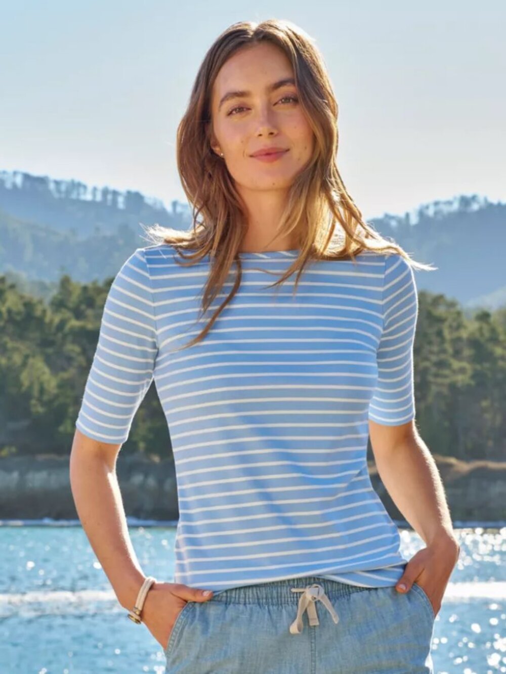 L.L. Bean 100% Supima cotton Light Blue White Striped Elbow Sleeve Tee M Boatnec
